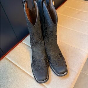 Circle G Black Embroidered Leather Heeled Cowboy Boots